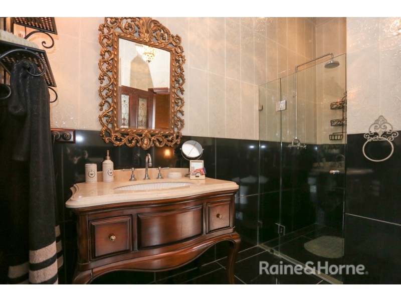 169 Havannah Street, Bathurst NSW 2795