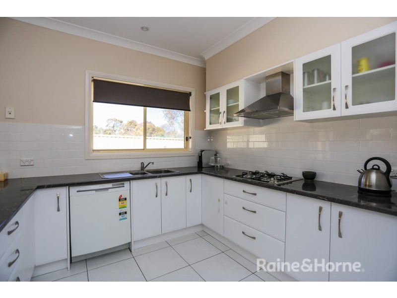14 Ranken Street, Eglinton NSW 2795