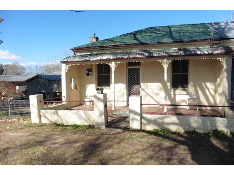 28 Seymour St, Bathurst NSW 2795