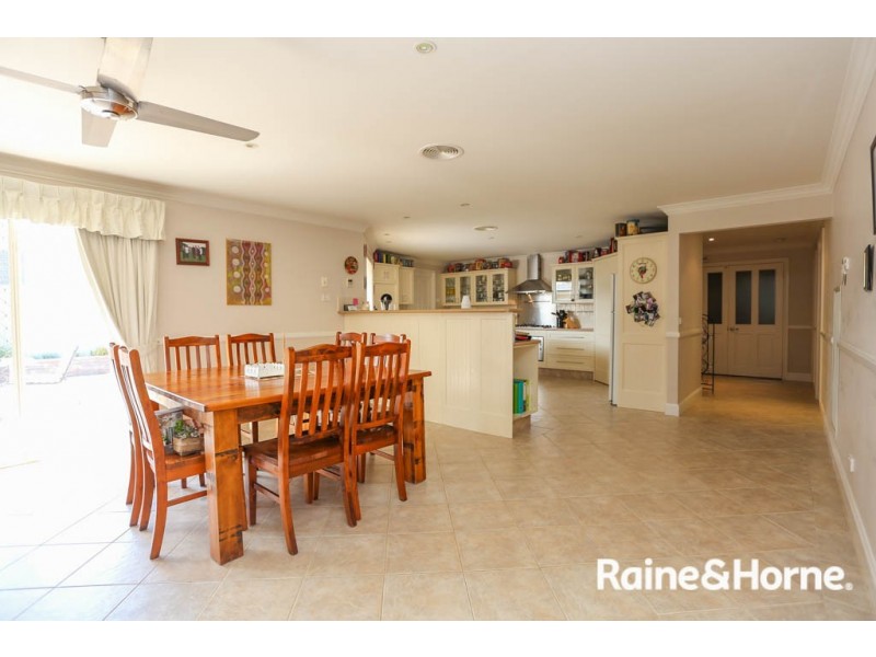 30 Emerald Drive, Kelso NSW 2795