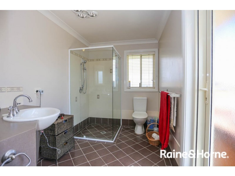 30 Emerald Drive, Kelso NSW 2795