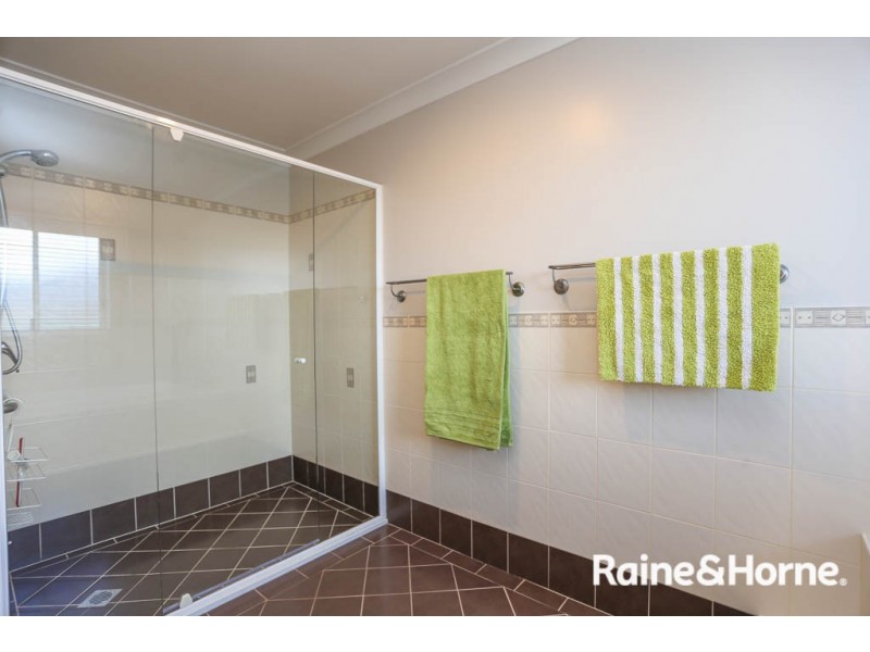 30 Emerald Drive, Kelso NSW 2795