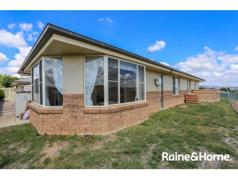 30 Emerald Drive, Kelso NSW 2795