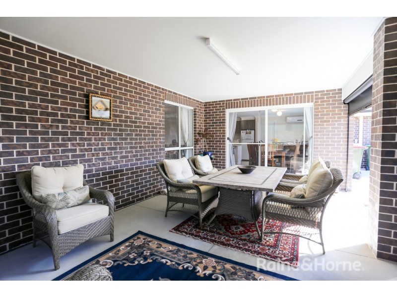 6 Barr Street, Windradyne NSW 2795