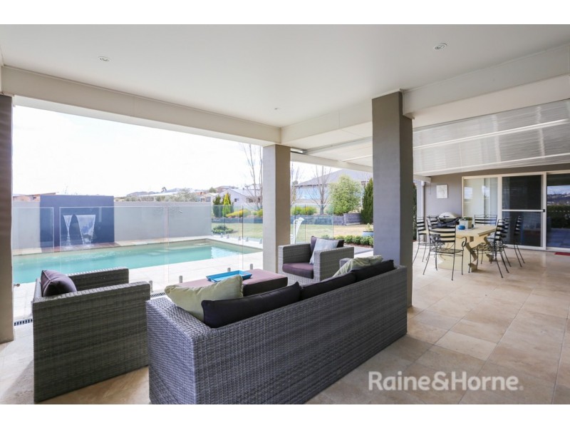 74 Blue Ridge Drive, White Rock NSW 2795