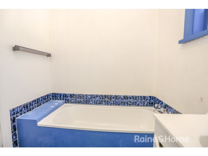 29 Perrier Place, Kelso NSW 2795