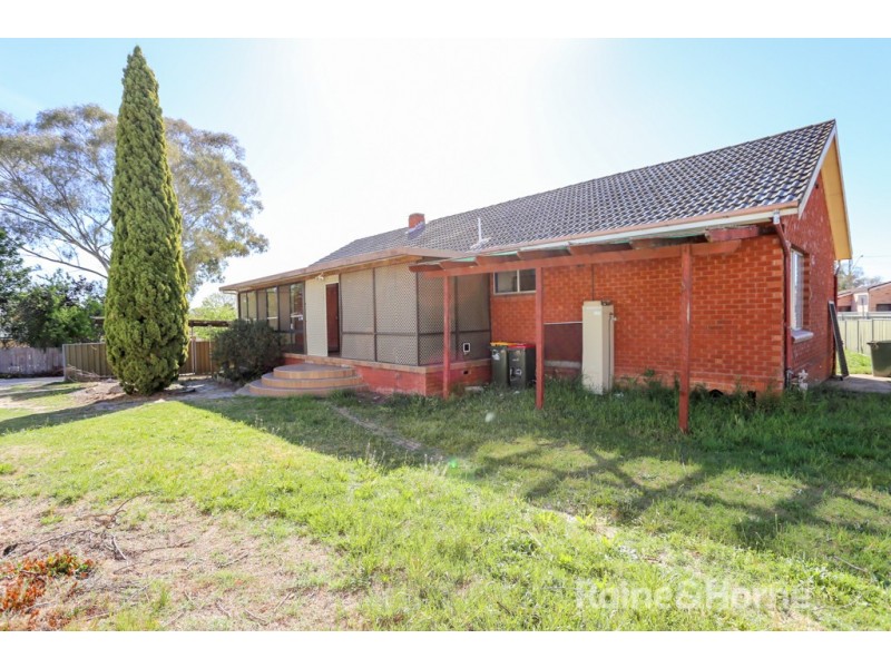 29 Perrier Place, Kelso NSW 2795