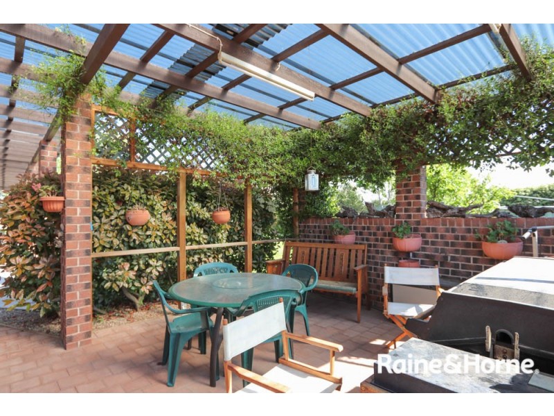 12 Jamison Place, Windradyne NSW 2795