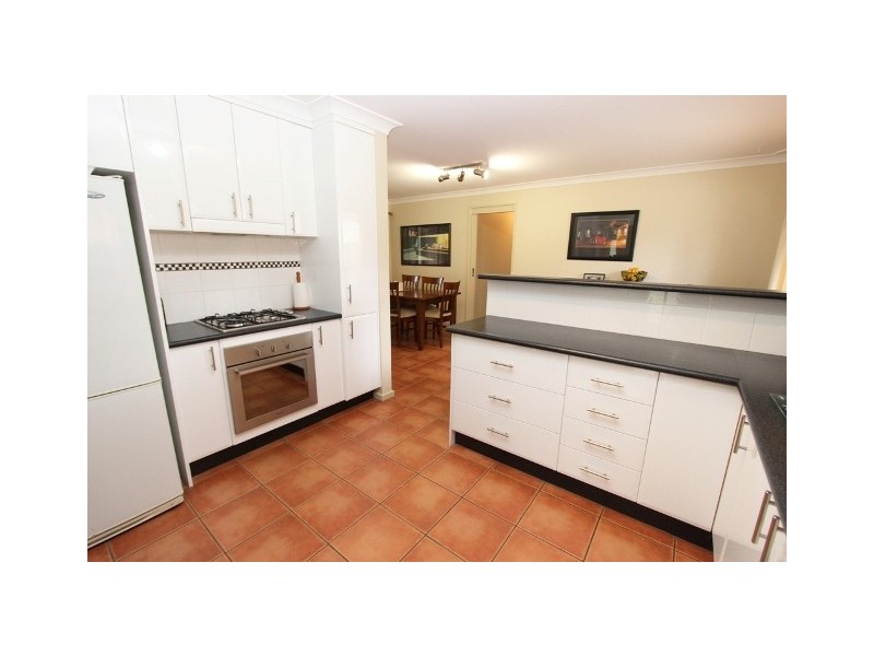 36 Pellion Place, Bathurst NSW 2795