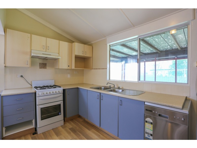 6 Pacific Way, West Bathurst NSW 2795