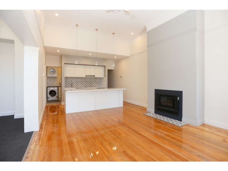 156 Russell St, Bathurst NSW 2795
