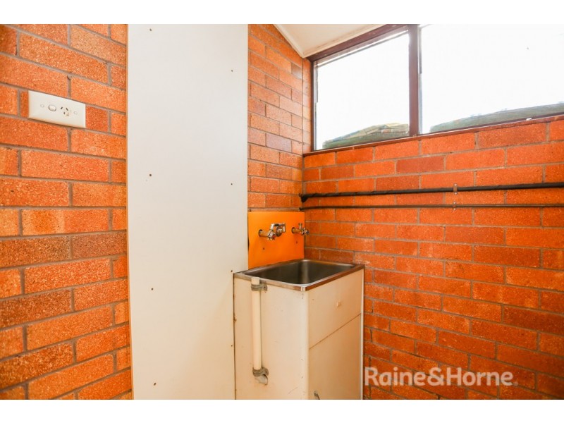 12/110 George Street, Bathurst NSW 2795