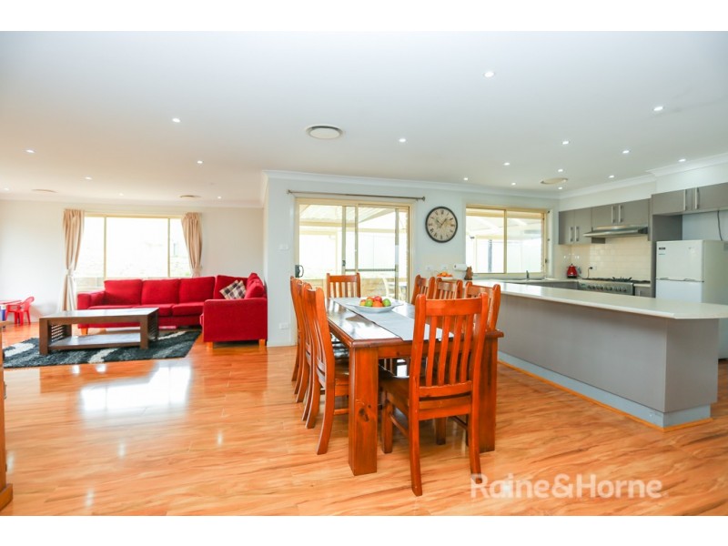 37a Sapphire Crescent, Kelso NSW 2795
