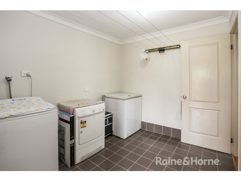 37a Sapphire Crescent, Kelso NSW 2795