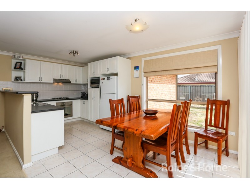 16a Vittoria Street, Bathurst NSW 2795