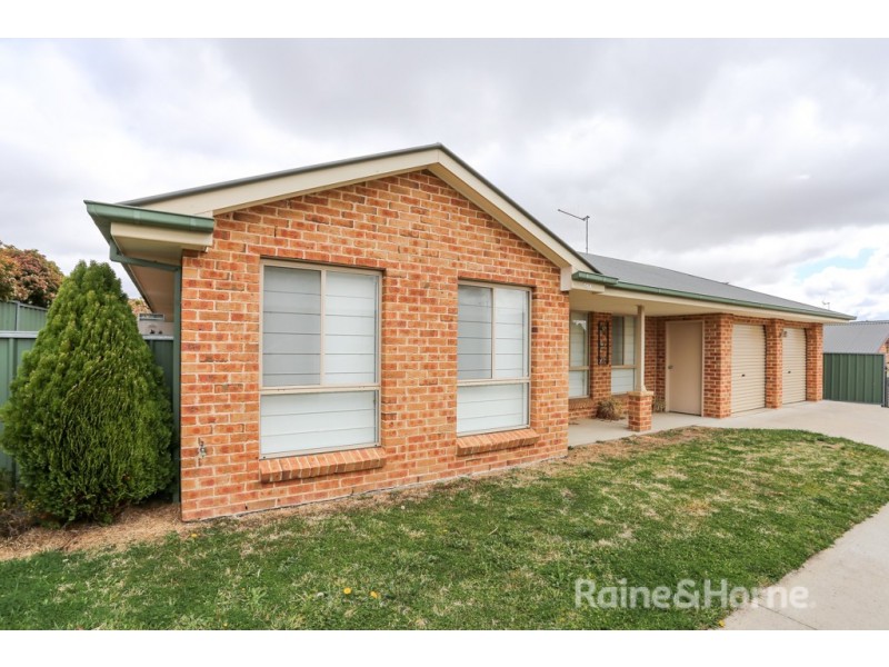 16a Vittoria Street, Bathurst NSW 2795