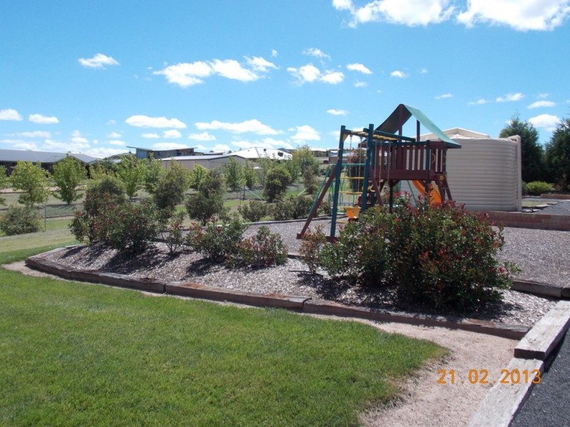 66 Blue Ridge Drive, Bathurst NSW 2795