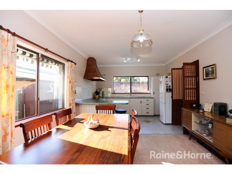12 Logan Street, Eglinton NSW 2795
