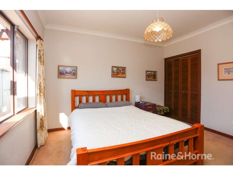 12 Logan Street, Eglinton NSW 2795