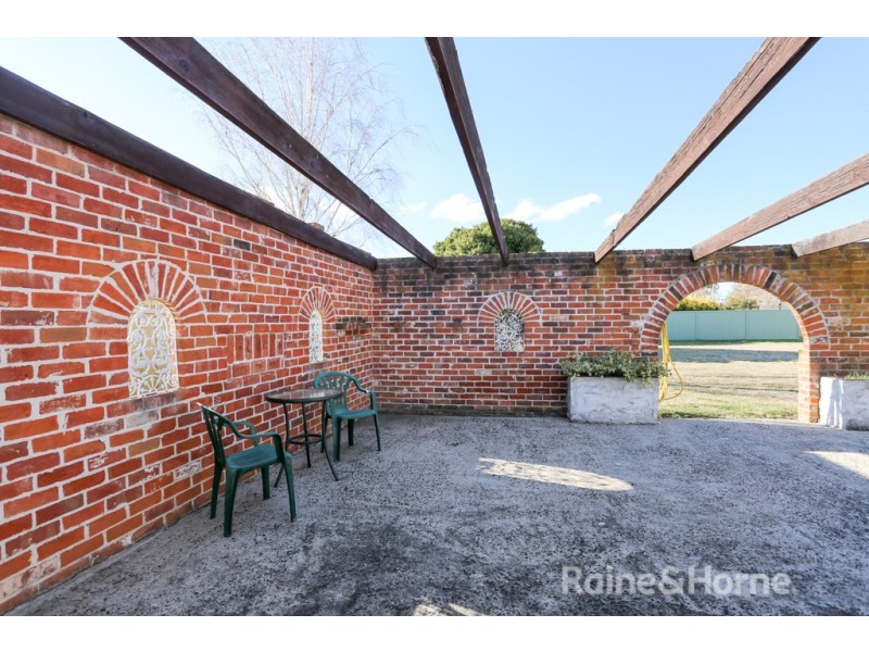 12 Logan Street, Eglinton NSW 2795