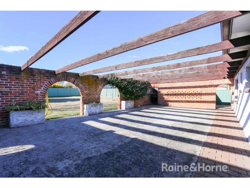 12 Logan Street, Eglinton NSW 2795