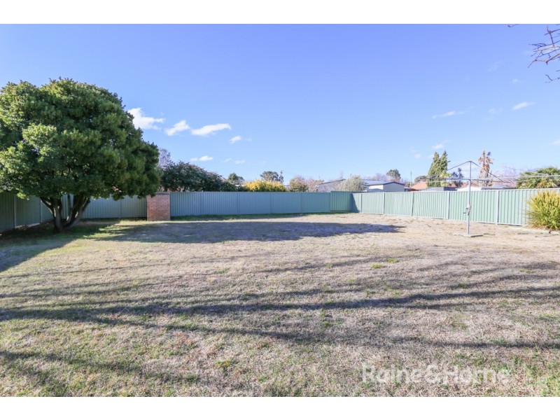 12 Logan Street, Eglinton NSW 2795