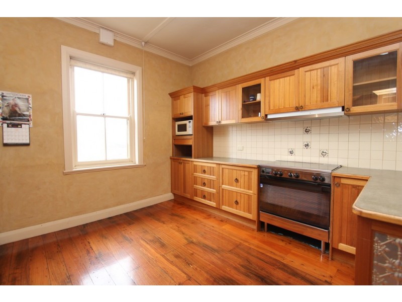 202 Durham Street, Bathurst NSW 2795
