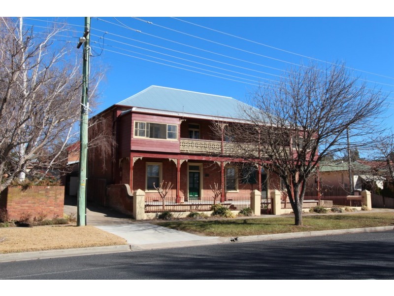 202 Durham Street, Bathurst NSW 2795