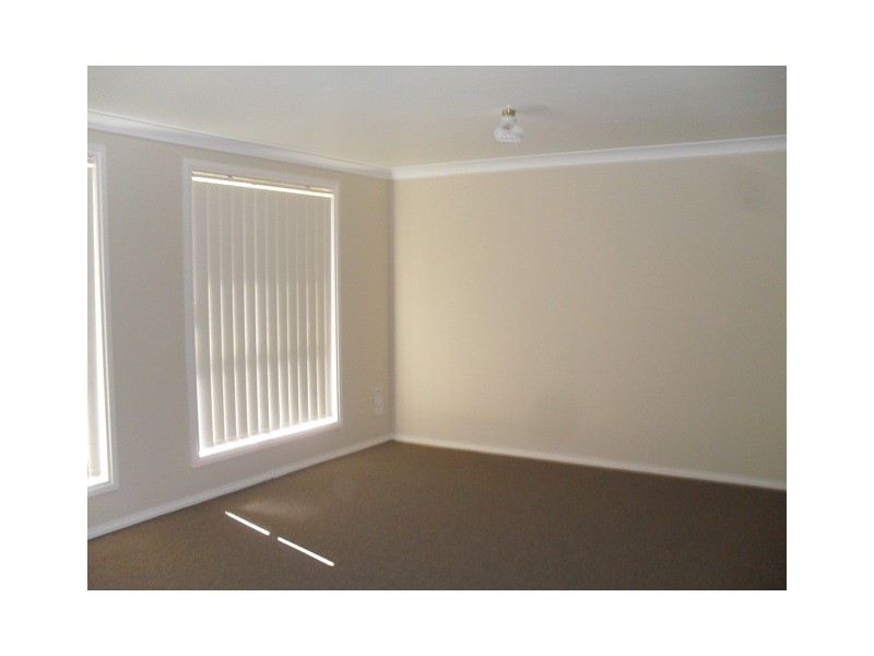 2 Dougan Close, Bathurst NSW 2795