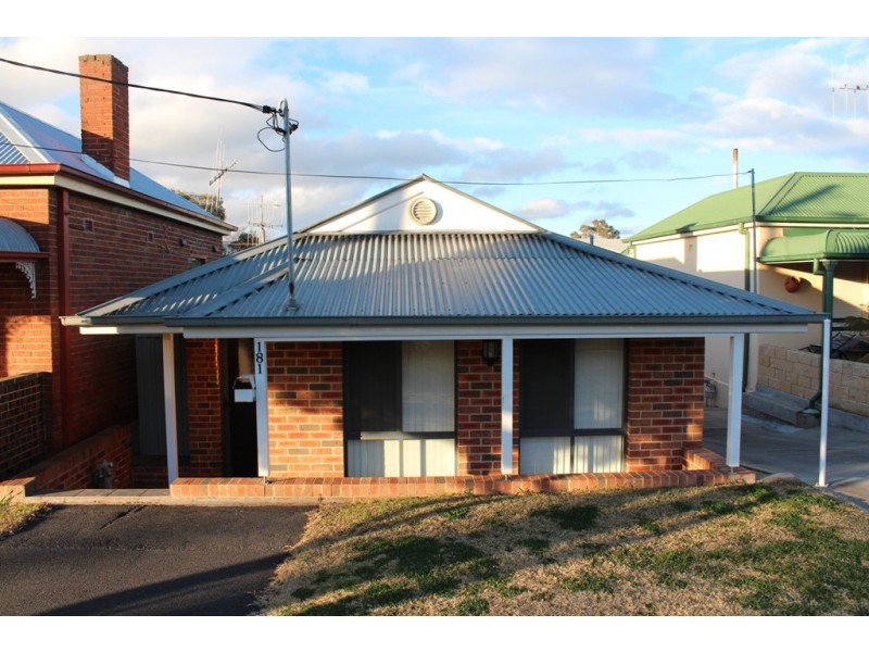 181 Durham Street, Bathurst NSW 2795