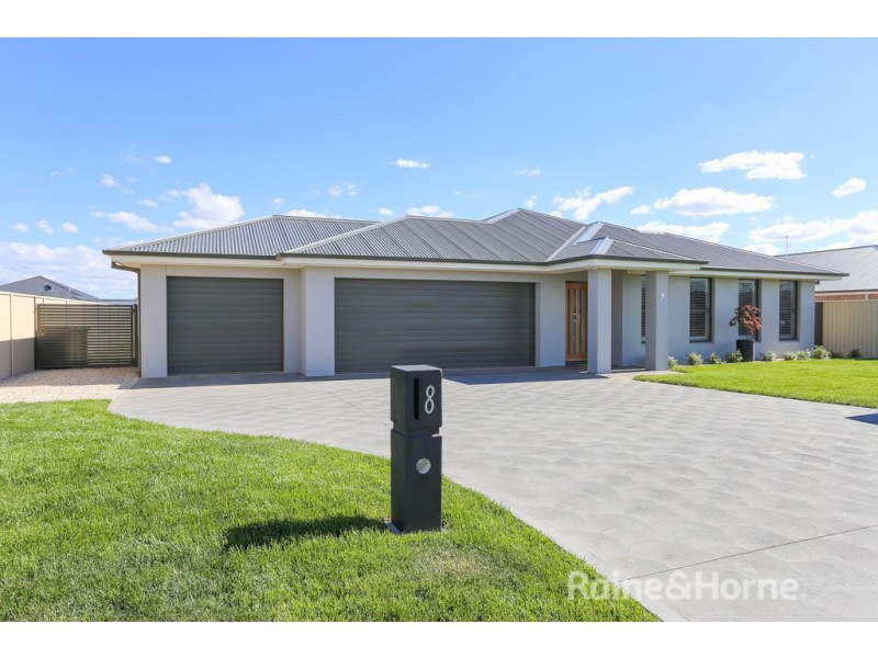 8 Kemp Street, Eglinton NSW 2795