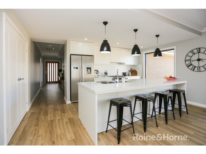 8 Kemp Street, Eglinton NSW 2795