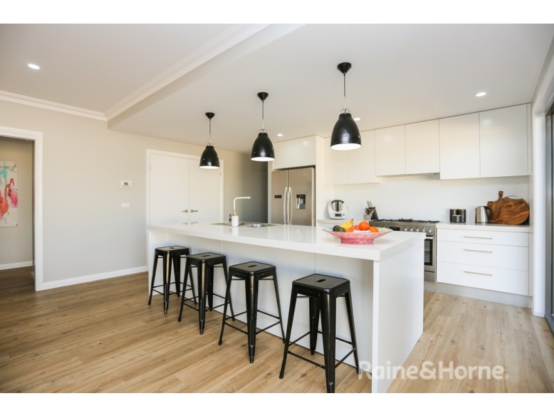 8 Kemp Street, Eglinton NSW 2795