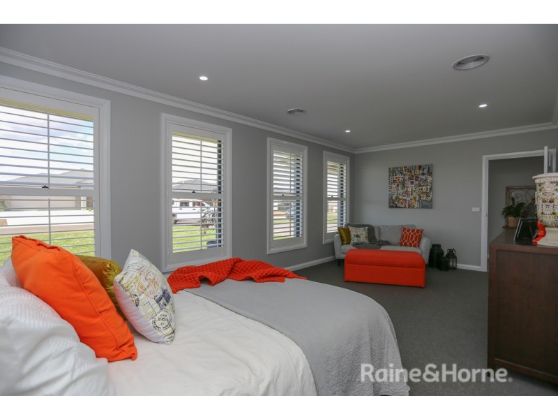 8 Kemp Street, Eglinton NSW 2795
