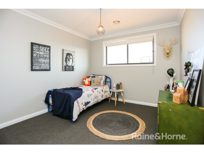 8 Kemp Street, Eglinton NSW 2795
