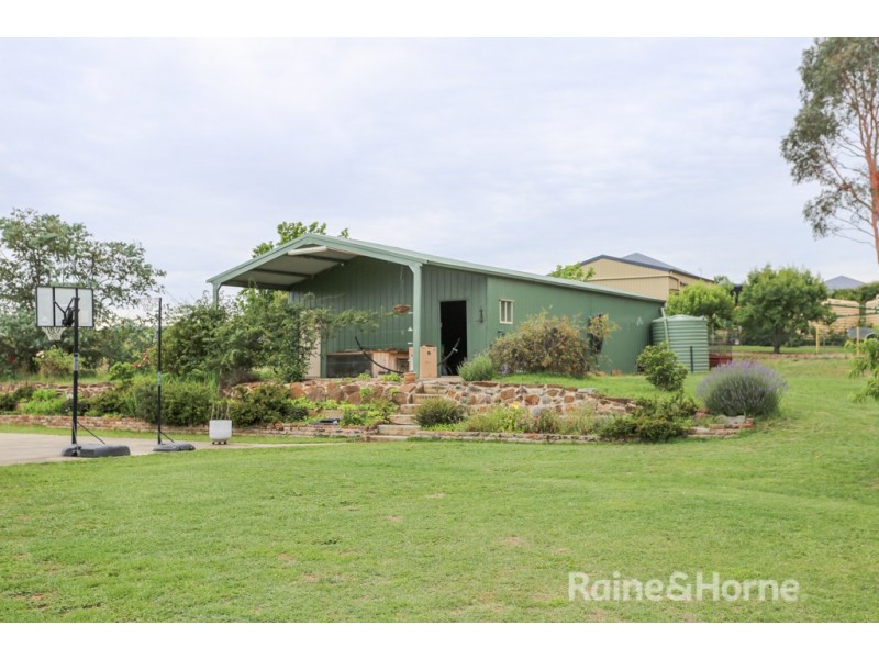 127 Blue Ridge Drive, White Rock NSW 2795