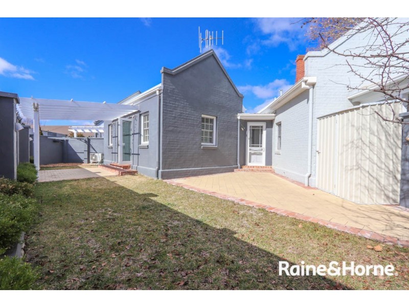 67 Morrissett Street, Bathurst NSW 2795
