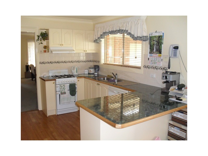 6 Lavis Pl, Raglan NSW 2795