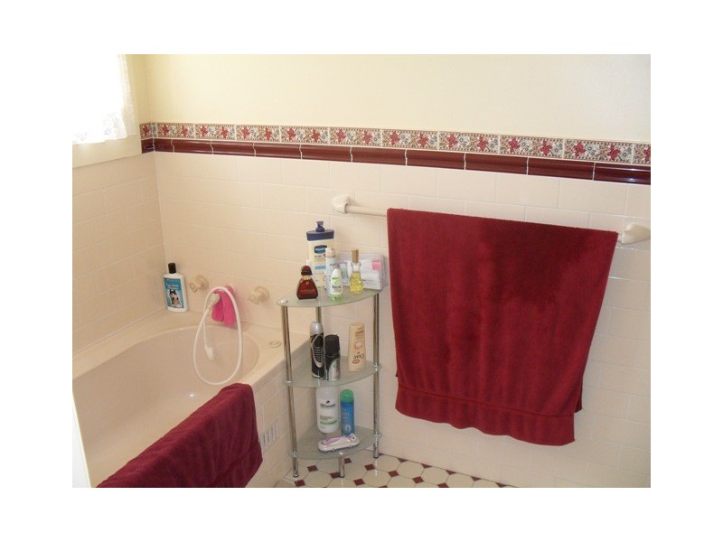 6 Lavis Pl, Raglan NSW 2795