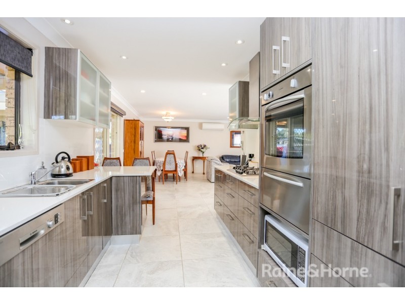 24 Scotford Place, Bathurst NSW 2795