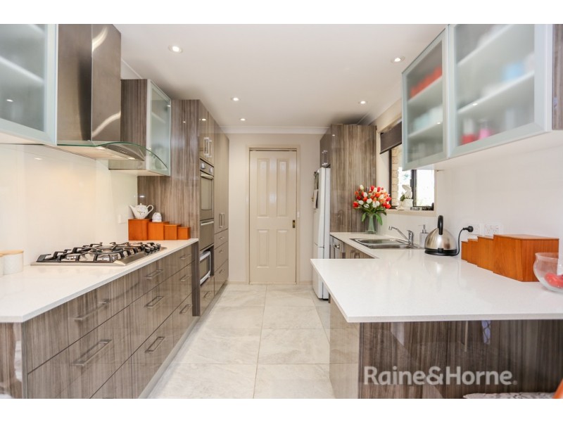 24 Scotford Place, Bathurst NSW 2795