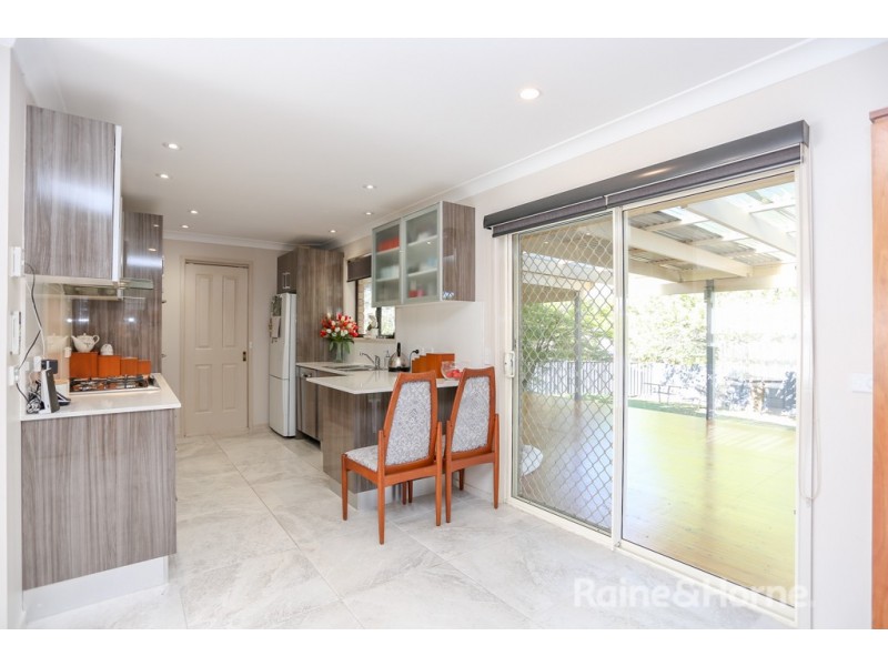 24 Scotford Place, Bathurst NSW 2795