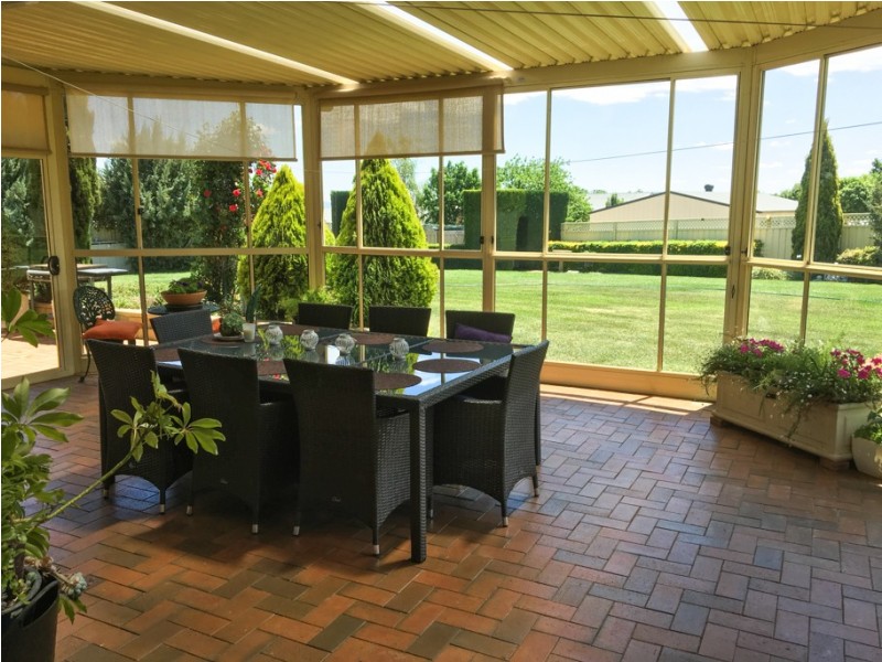 1 Lister Crescent, Kelso NSW 2795