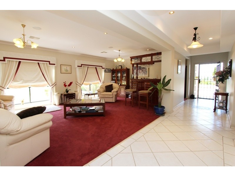 1 Lister Crescent, Kelso NSW 2795