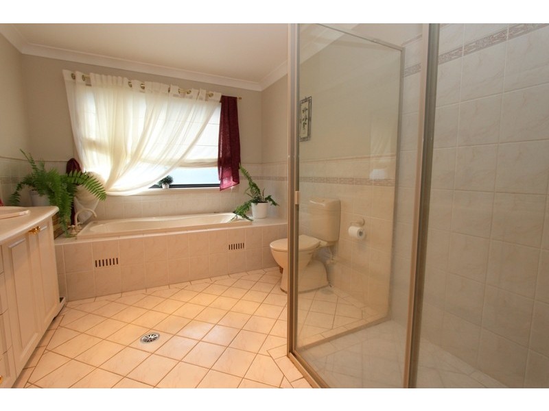 1 Lister Crescent, Kelso NSW 2795