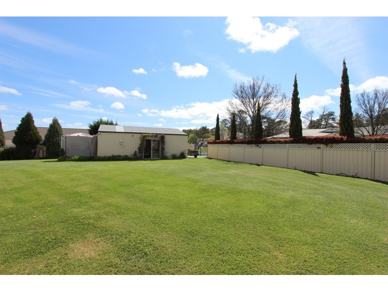 1 Lister Crescent, Kelso NSW 2795