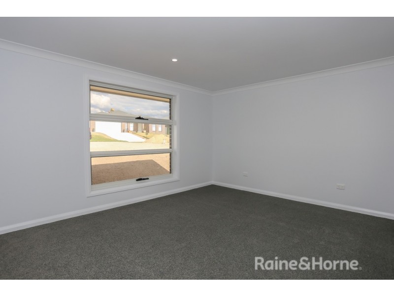 5 Barr Street, Windradyne NSW 2795