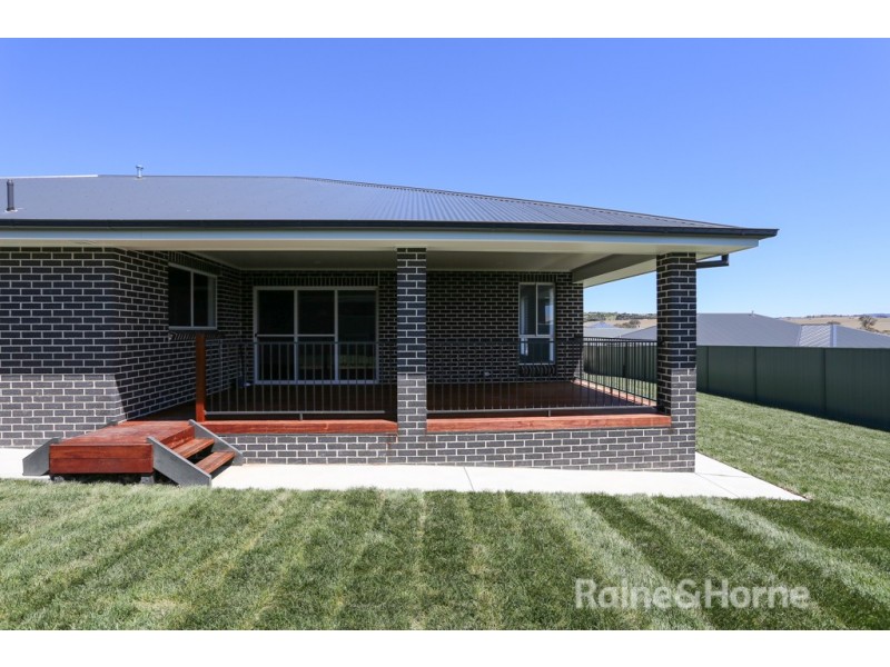 5 Barr Street, Windradyne NSW 2795