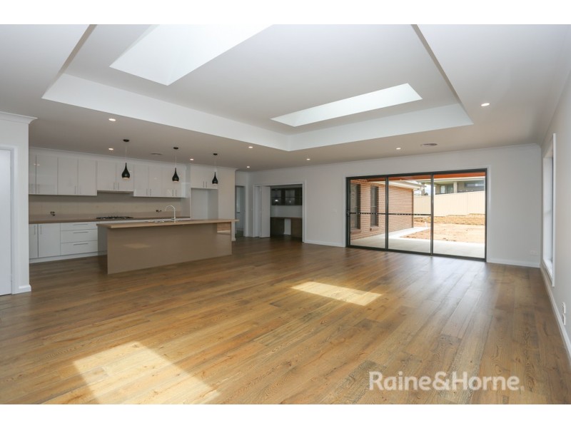 58 Graham Drive, Kelso NSW 2795