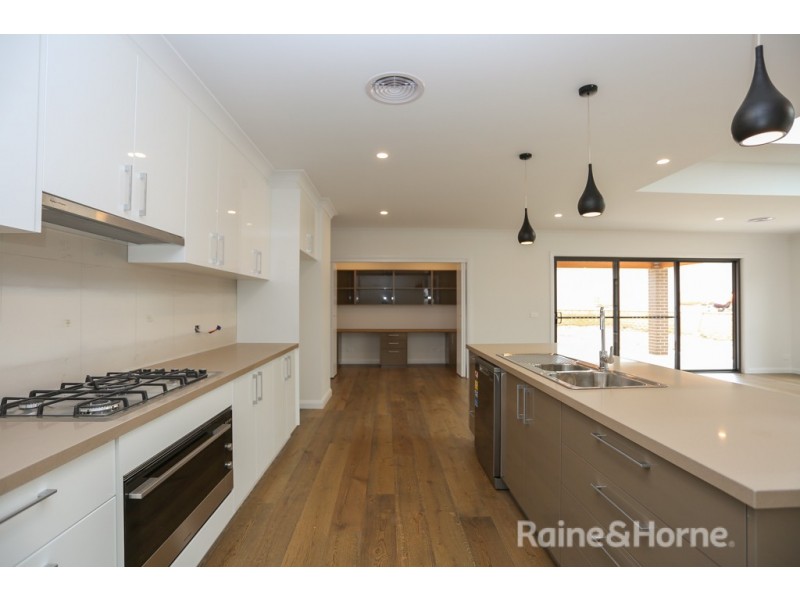 58 Graham Drive, Kelso NSW 2795